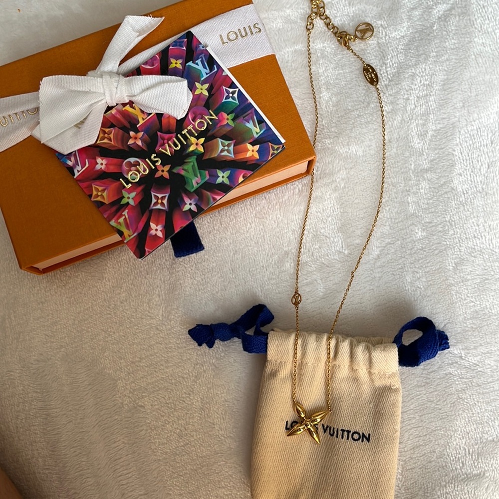 Louis Vuitton Louisette necklace